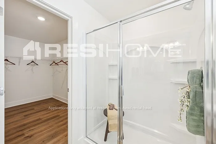 220 Frost Ln — Photo 22