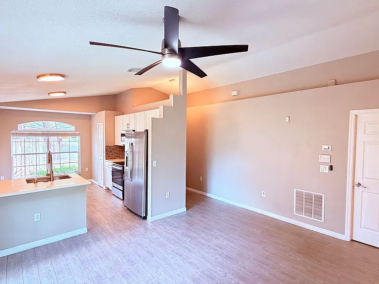 1357 Woodwind Dr — Photo 7