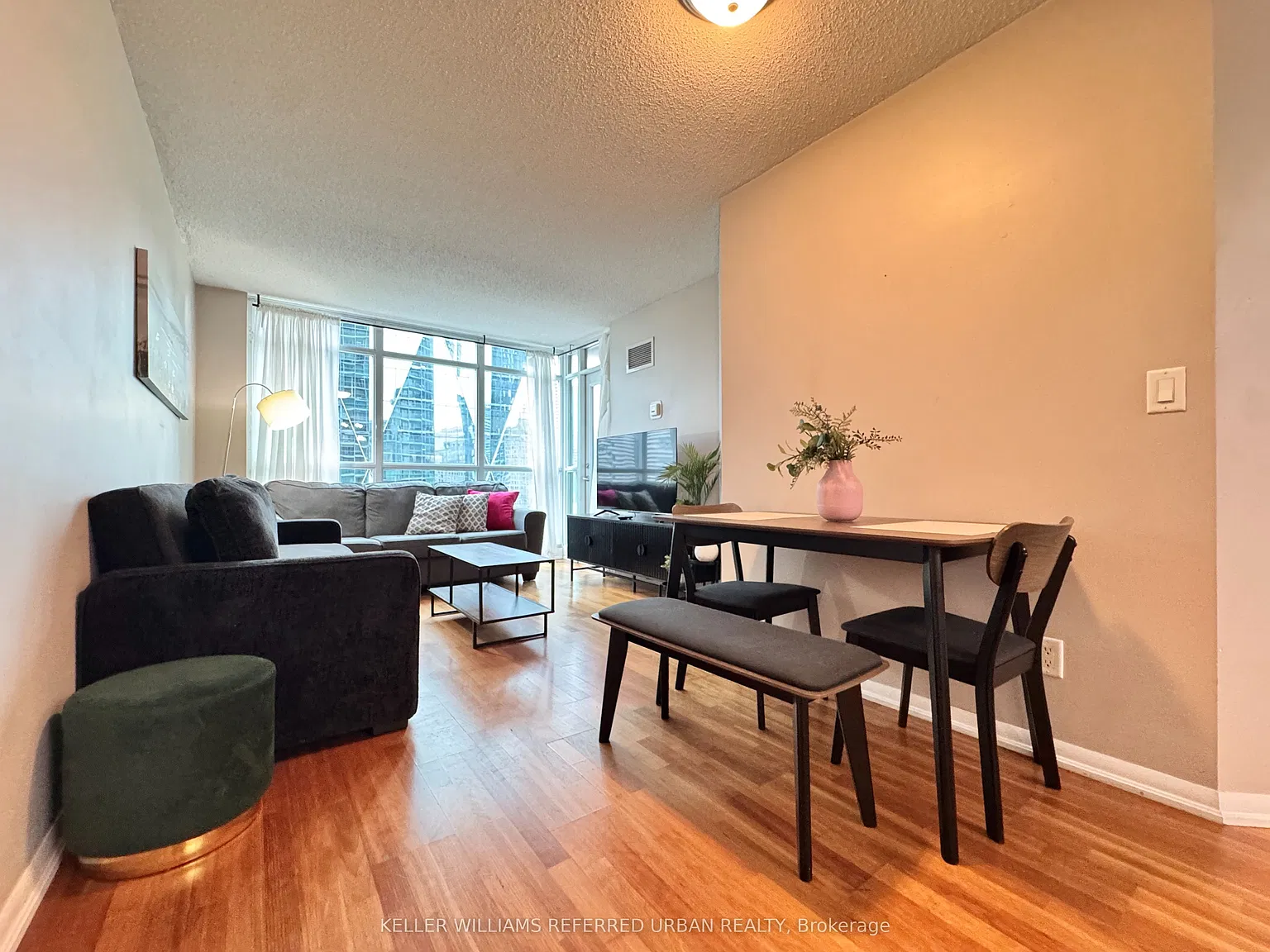 1 bed, $2,300 — Photo 2