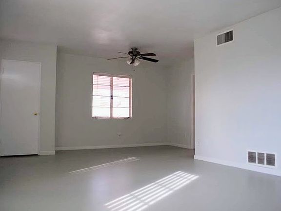 4th image of 1220 N Stewart Ave