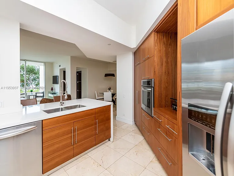 888 Brickell Key Dr #210 — Photo 35