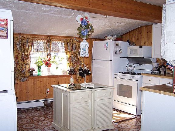 Large Sunlit Kitchen