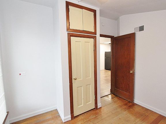 2nd image of 619 E 2nd St