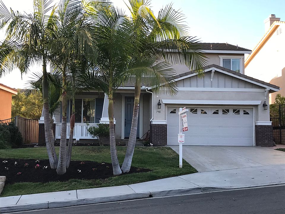 1st image of 798 Avenida Abeja