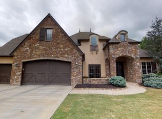 8113 E Freeport St, Broken Arrow, OK 74014