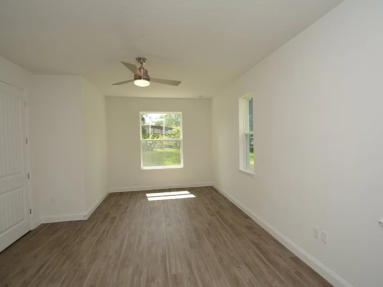 102 Brittany Ln — Photo 18