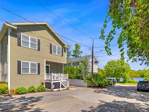 36 Lockwood Rd, Lynnfield, MA 01940