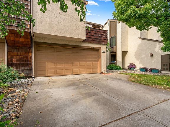 3rd image of 4792 Lago Vista Cir