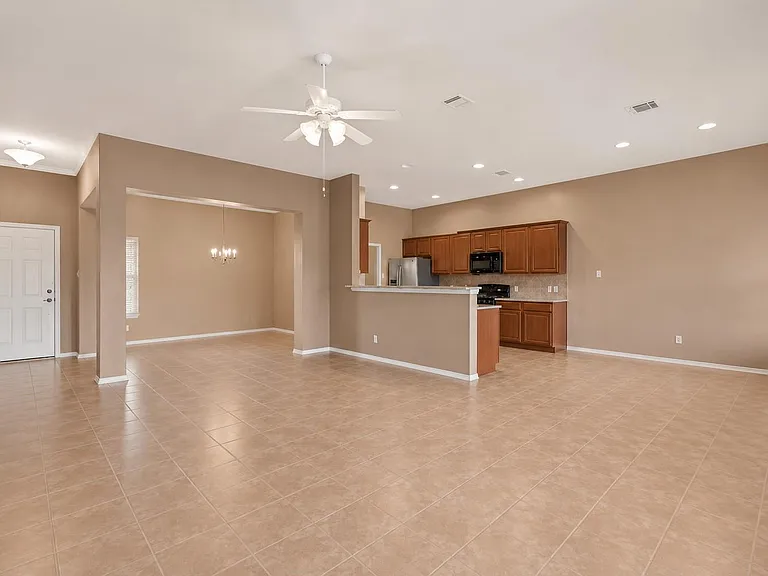 354 Camelia Pkwy — Photo 14