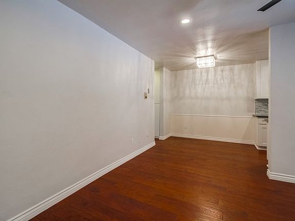 5th image of 4503 Hamilton St Unit 2