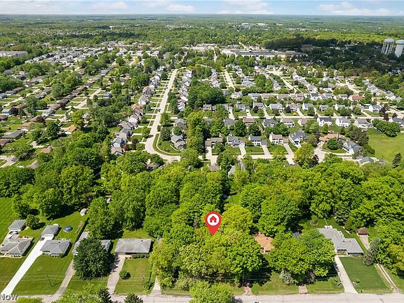 3rd image of 1142 Gary Blvd