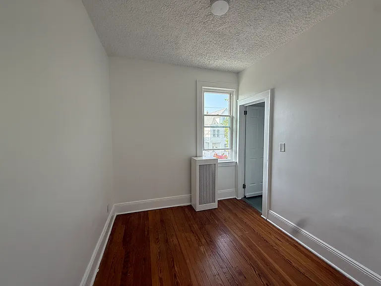 27 Piaget Ave #2 — Photo 10