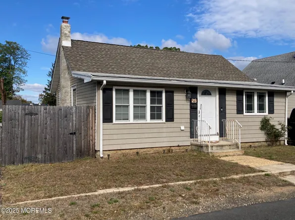 25 Hart Street, Hazlet, NJ 07734