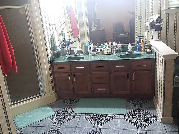 5th image of 5465 Harvey Pointe Ln