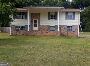 141 Caldwell Dr, Hampton, GA 30228