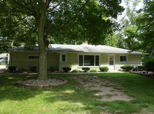 2610 Woodland Dr, Goshen, IN 46526