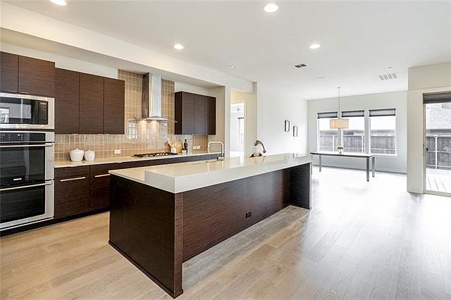 1st image of 5467 Statesman Ln