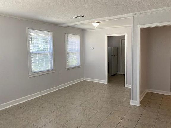 5th image of 6219 Curie St