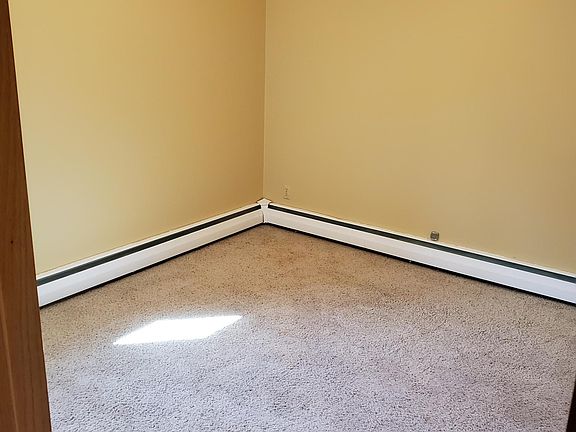 5th image of 222 E Locust St APT 205