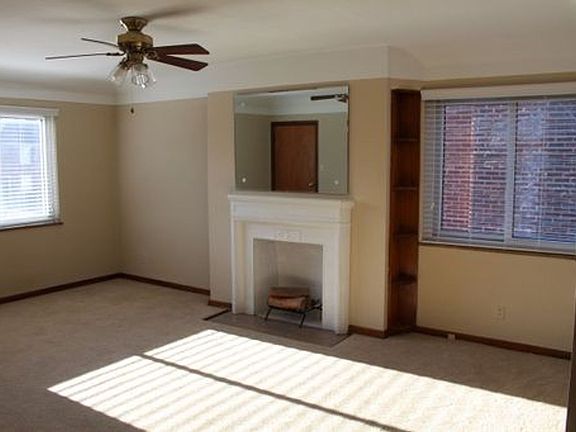 5th image of 1792 Northwest Blvd APT D