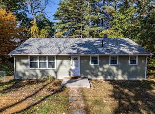 236 Holland Rd, Sturbridge, MA 01566