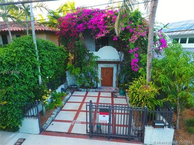 2553 Trapp Ave, Miami, FL, 33133