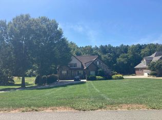 6024 Bickett Ridge Dr, Monroe, NC 28110