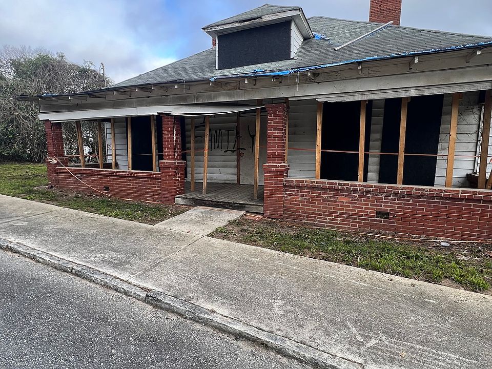 1st image of 2265 Clayton St