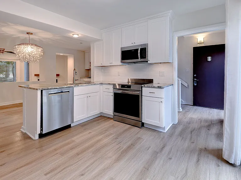 106 Harrops Gln — Photo 11