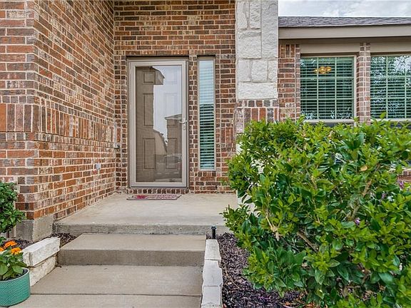 5th image of 502 Lipizzan Ln
