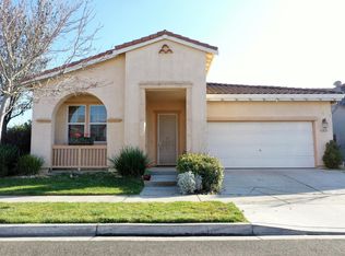 1072 La Paloma St, Turlock, CA 95382
