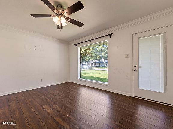 4th image of 211A Claymore Dr