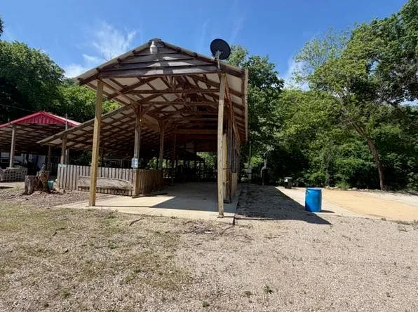2 N Riverbend Dr, Hardy, AR 72542
