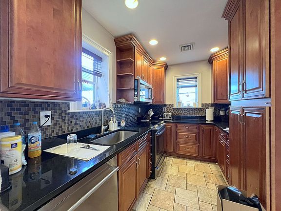 5th image of 6731 52nd Rd