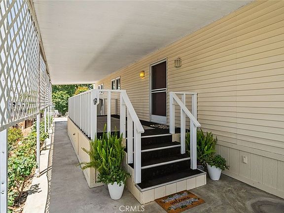 3rd image of 450 N Judson St #90