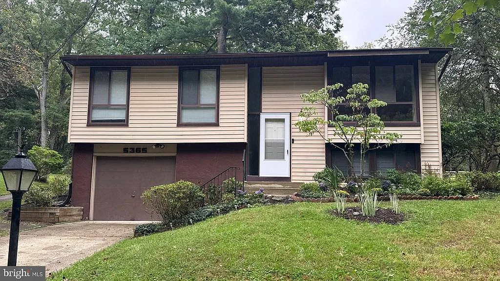 3 bed, 2228 sqft, $3,200 — Photo 1