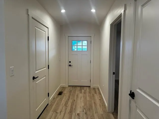 423 Juniper Pl — Photo 16
