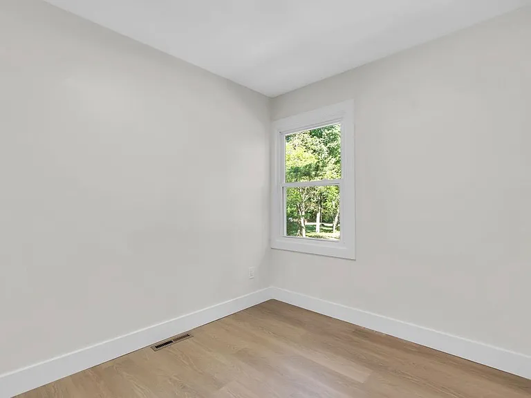 633 Eltone Rd — Photo 21