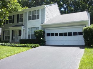 14695 Stratford Dr, Woodbridge, VA 22193