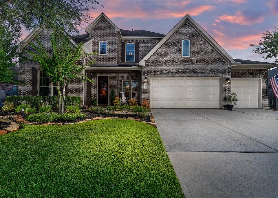 1st image of 31723 Sydney Creek Dr