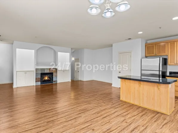 1050 170th Ave #201, Beaverton, OR 97003