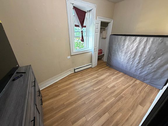 3rd image of 114 E 15th St Floor 2