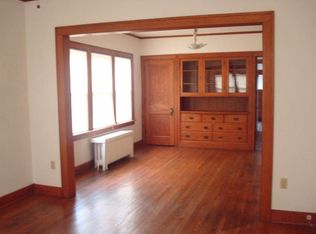 423 W North St, Crown Point, IN 46307