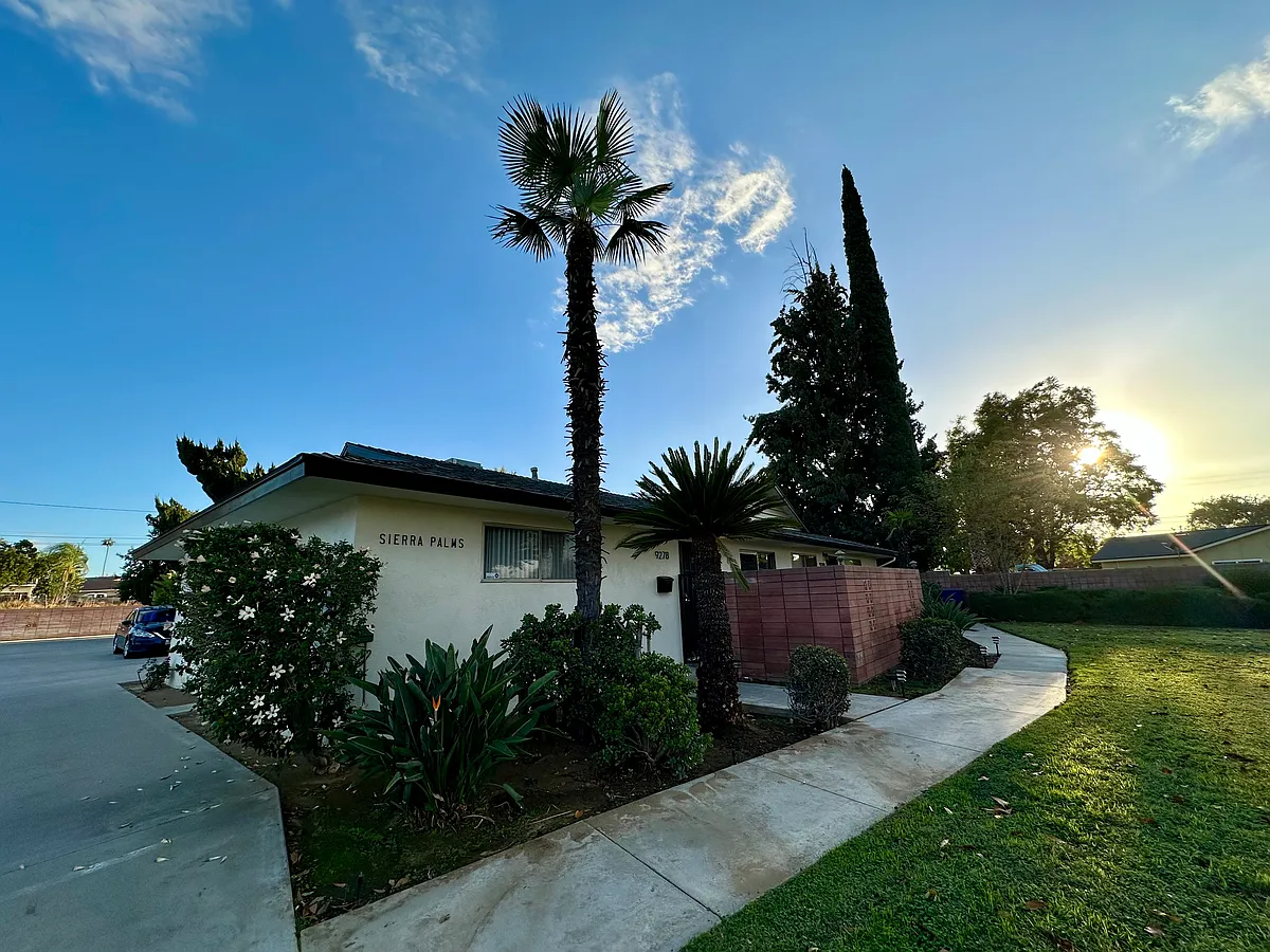 Welcome to Sierra Palms - 9276 Andrew St
