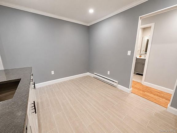 2nd image of 723 Sierra Vista Lane