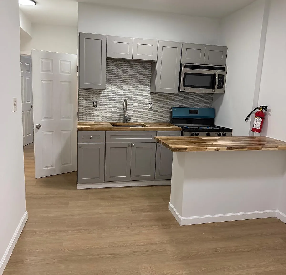 2 bed, $1,500 — Photo 2