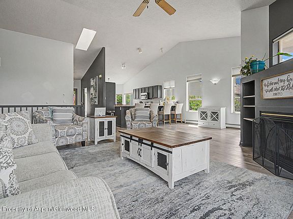2nd image of 184 Ponderosa Cir