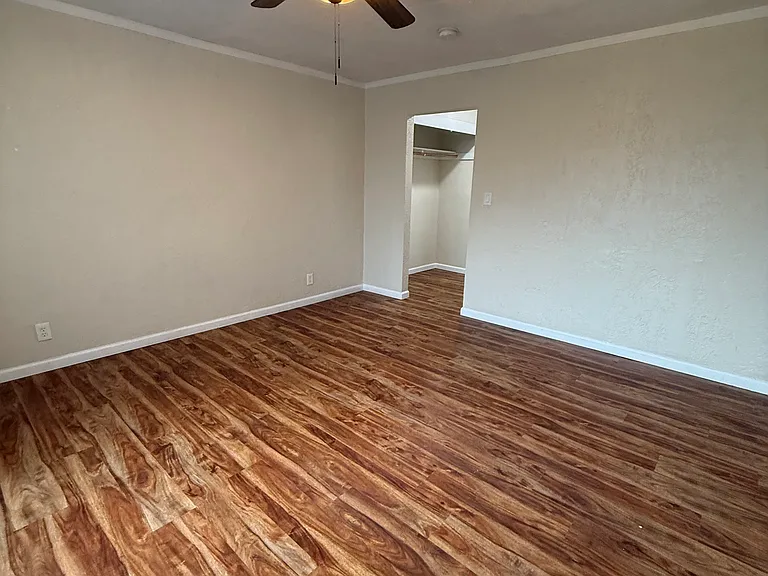 1045 Anzio St — Photo 13