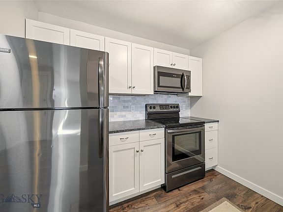 5th image of 3409 Fallon St APT 1B