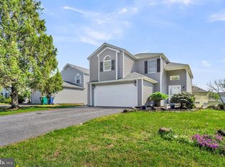 6089 Noble Ln, Harrisburg, PA 17112